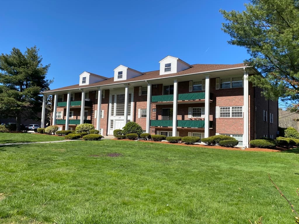 2-bed Condo at 237 North Main Street # 10, Andover