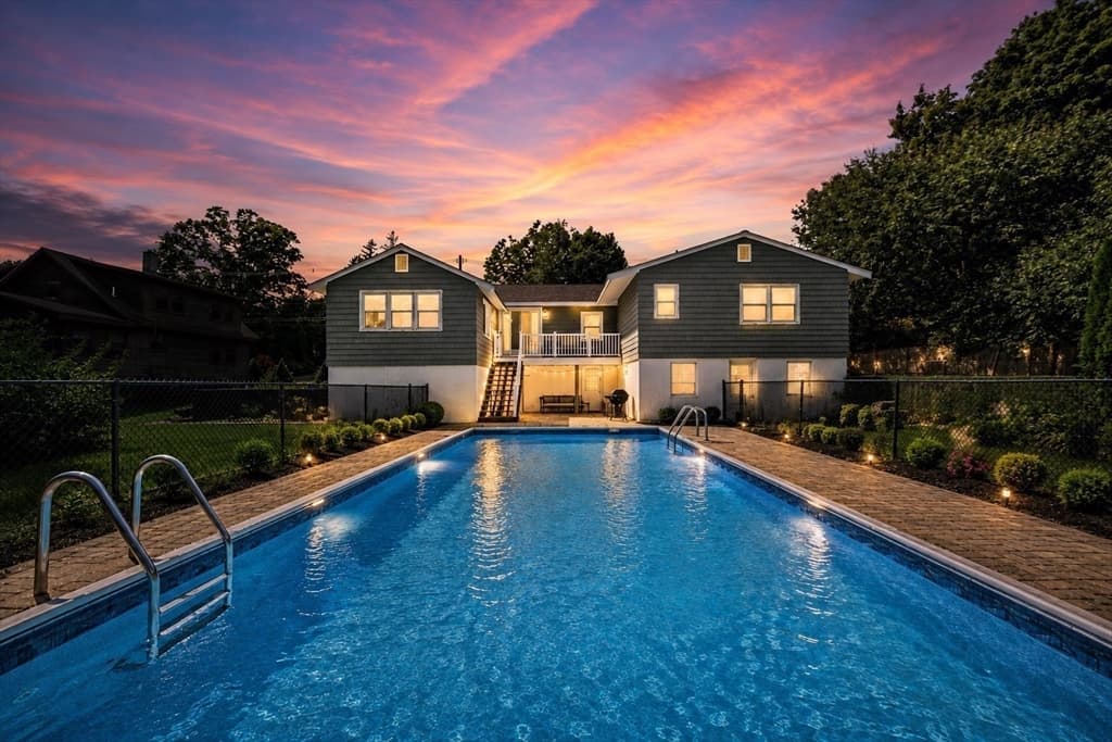 Casa Unifamiliar de 3 habitaciones en 76 Central St, Georgetown