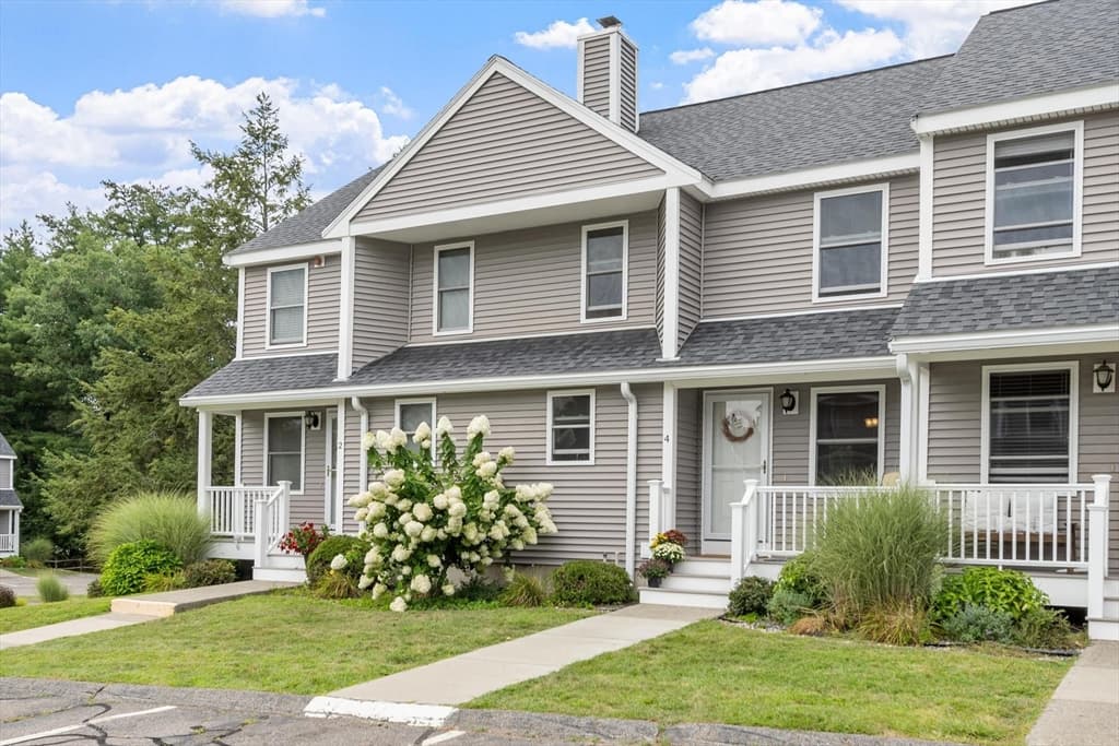 2-bed Condo at 4 Sycamore Dr # 4, Leominster