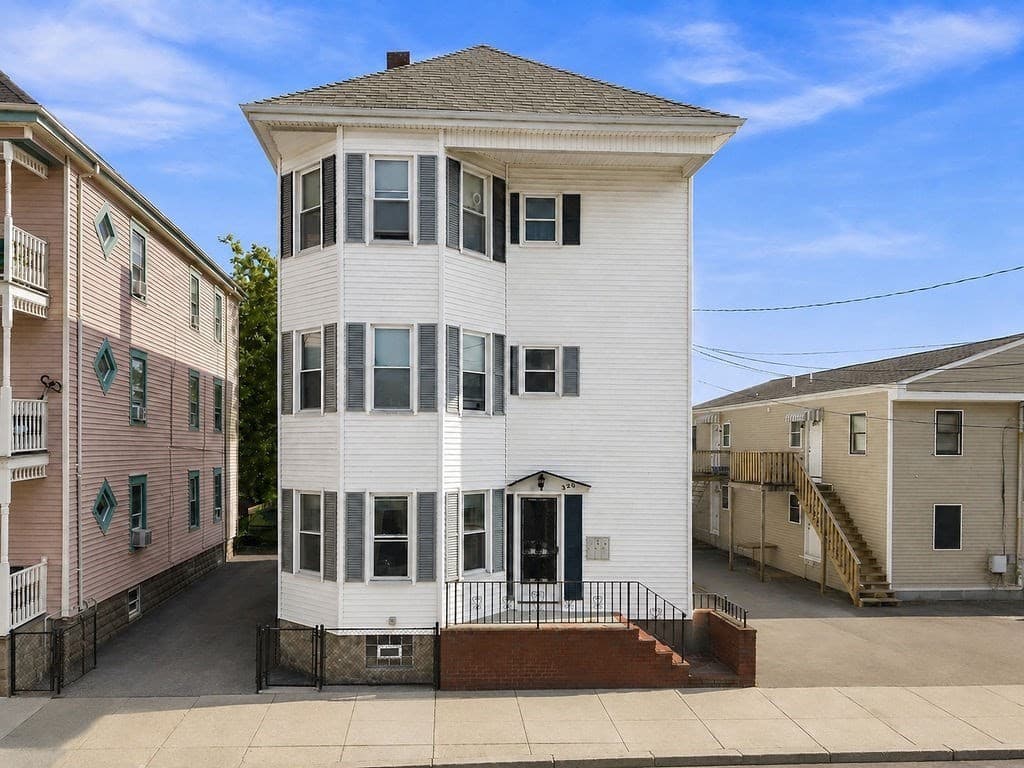 9-bed Multi-Family at 320 Davis Street, New Bedford