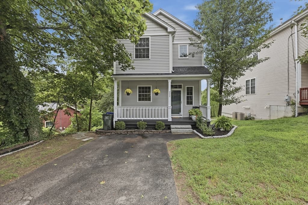 3-bed Single Family at 222 Mendon Street, Hopedale