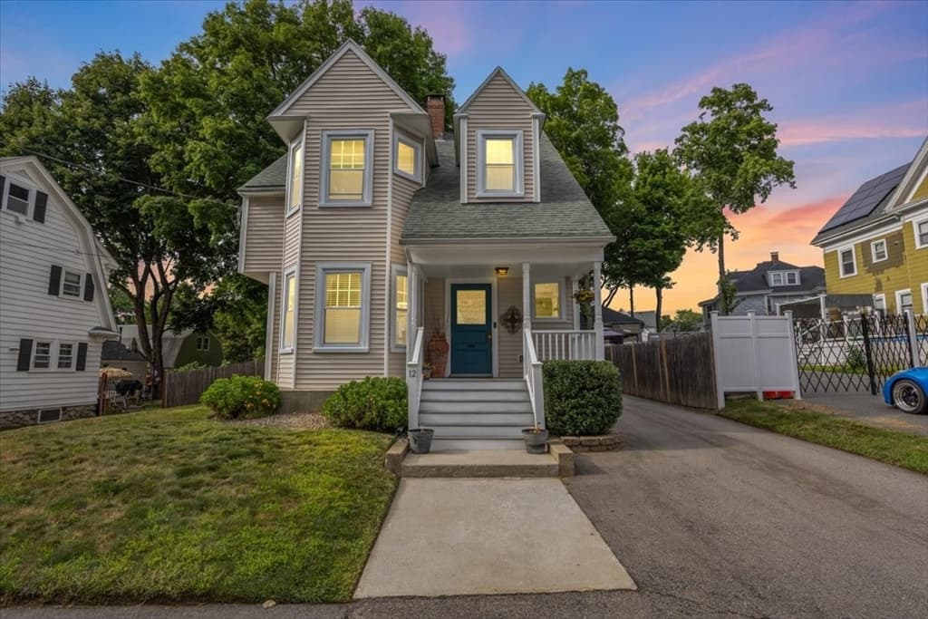 Casa Unifamiliar de 4 habitaciones en 12 Minot Ave, Haverhill
