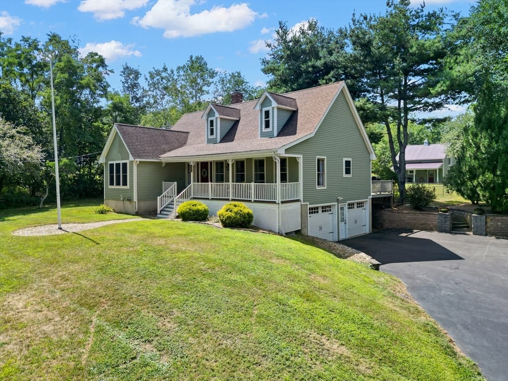Casa Unifamiliar de 3 habitaciones en 300 E Broadway, Haverhill