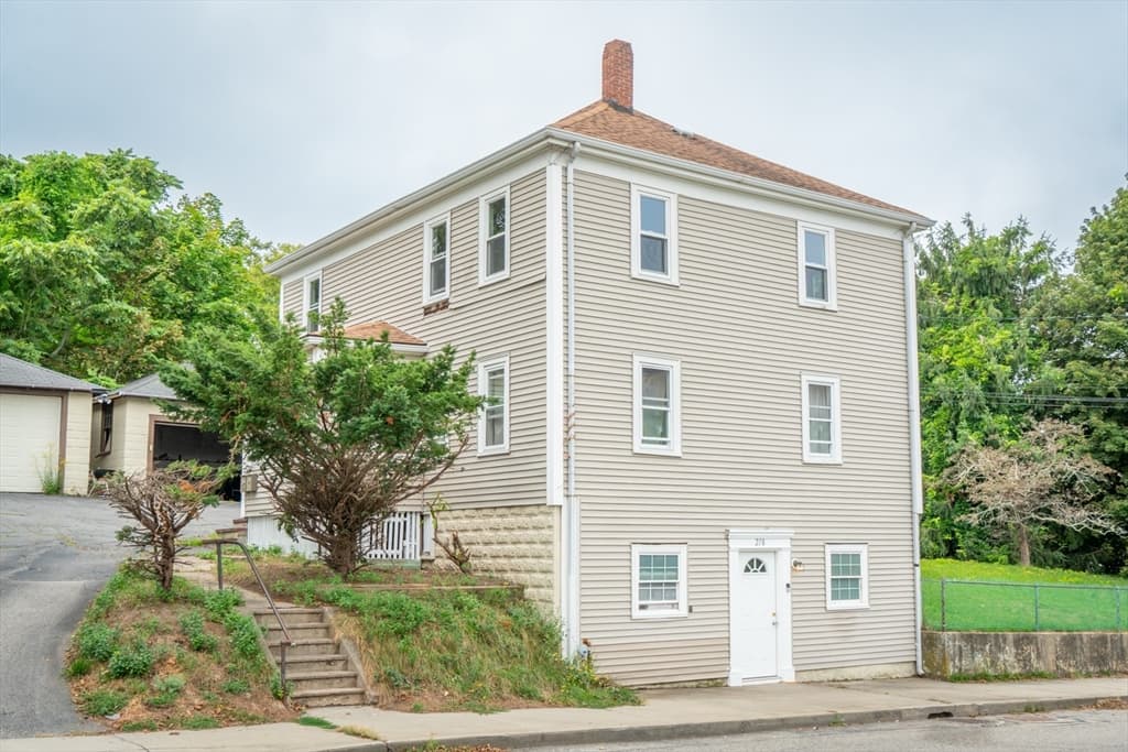 4-bed Multi-Family at 218 Standish Ave, Plymouth