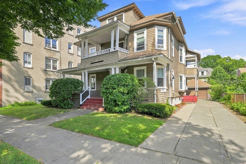 8-bed Multi-Family at 33 Kenwood Ter, Springfield