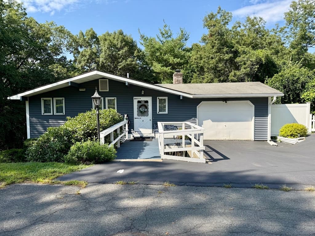 2-bed Single Family at 4 Highland Circle, Montague