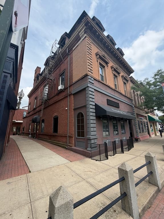 0-bed Commercial at 9 Taunton Grn, Taunton