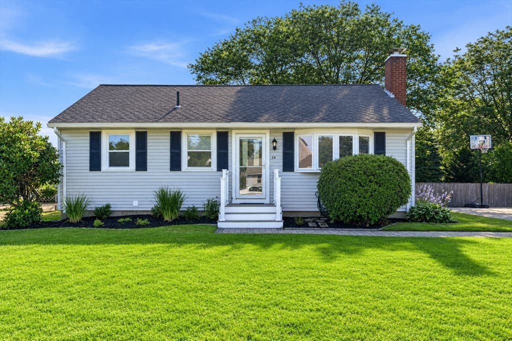 2-bed Single Family at 16 Robert Ave, Woburn