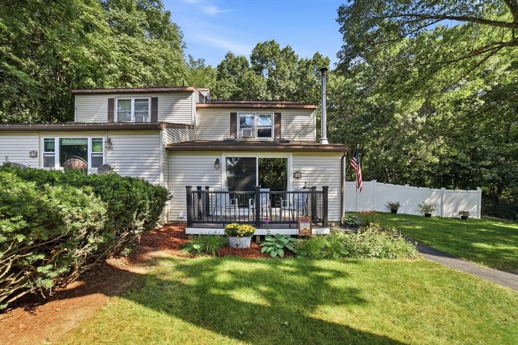 2-bed Single Family at 31-A Belcourt Rd, Worcester