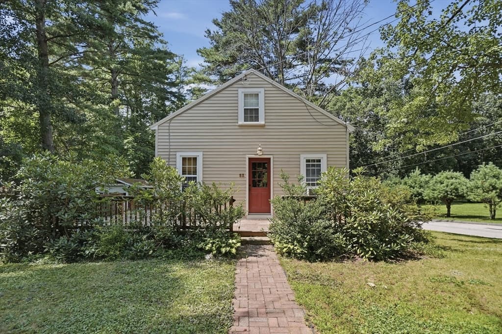 2-bed Single Family at 83 New Boston Road, Sturbridge