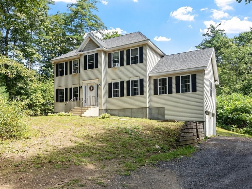 3-bed Single Family at 25 Williamsville Rd, Phillipston