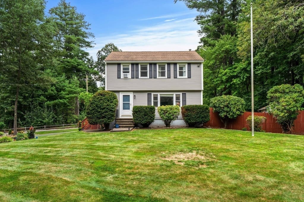 Casa Unifamiliar de 3 quartos em 82 Keystone Ln, Billerica