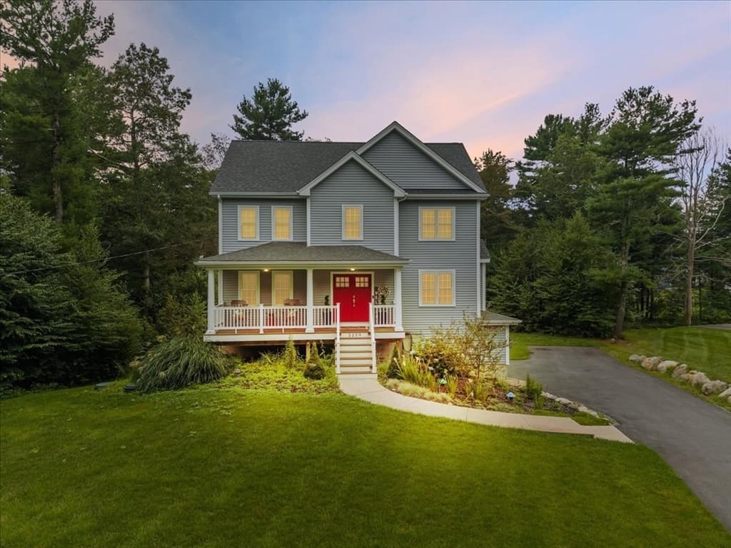 3-bed Single Family at 2209 Maple Swamp Road, Dighton