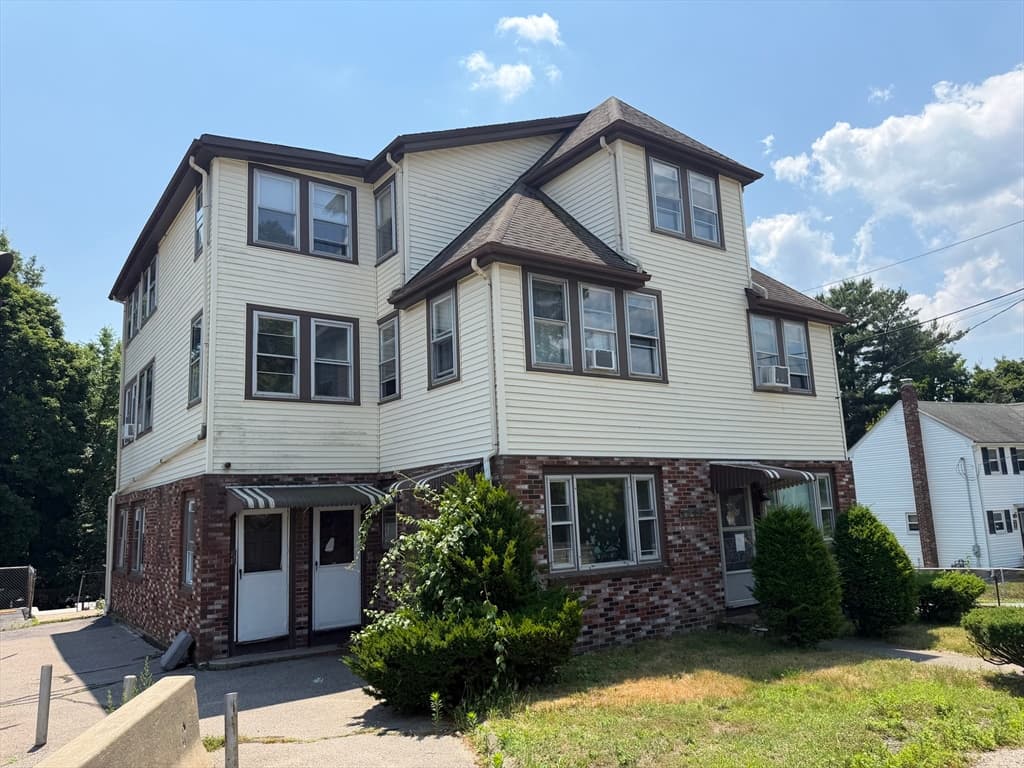 0-bed Commercial at 1508 Central St, Stoughton