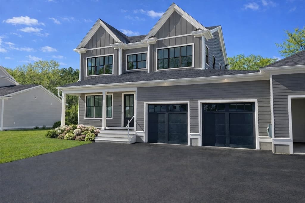 2-bed Condo at 21 Country Farm Road # 21, Framingham