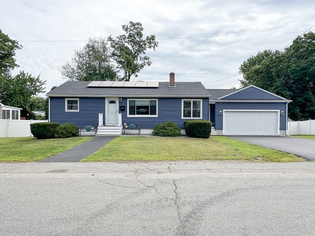 3-bed Single Family at 138 Rea St, Lowell