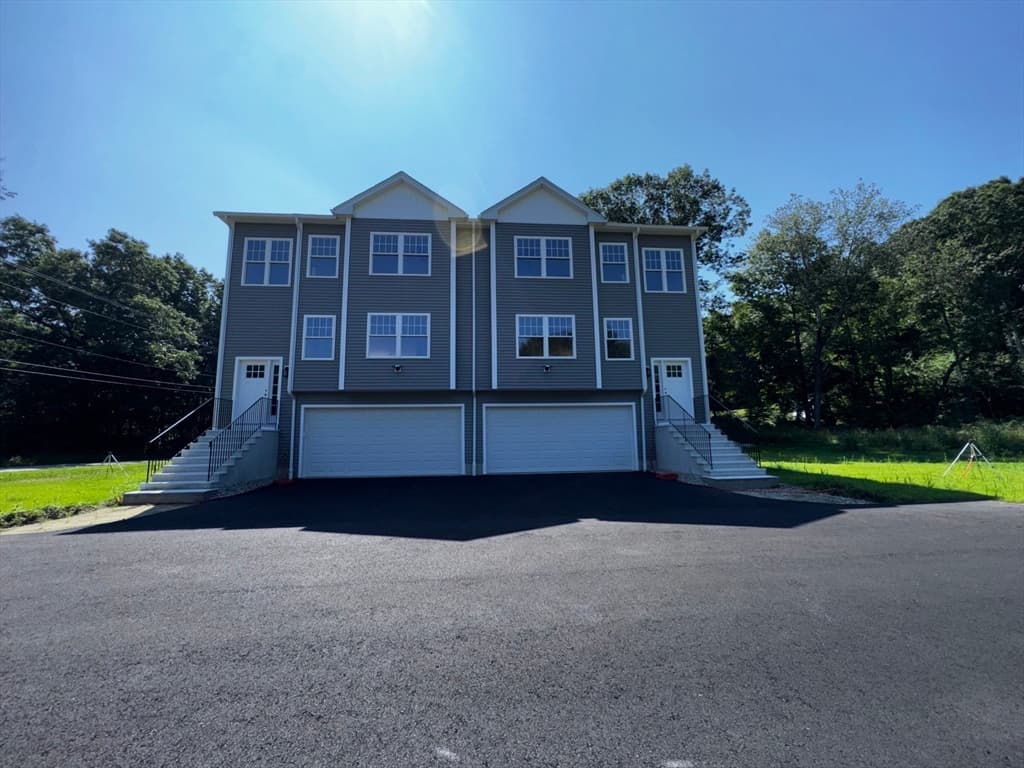 3-bed Condo at 191 Oxford Ave # 2, Dudley