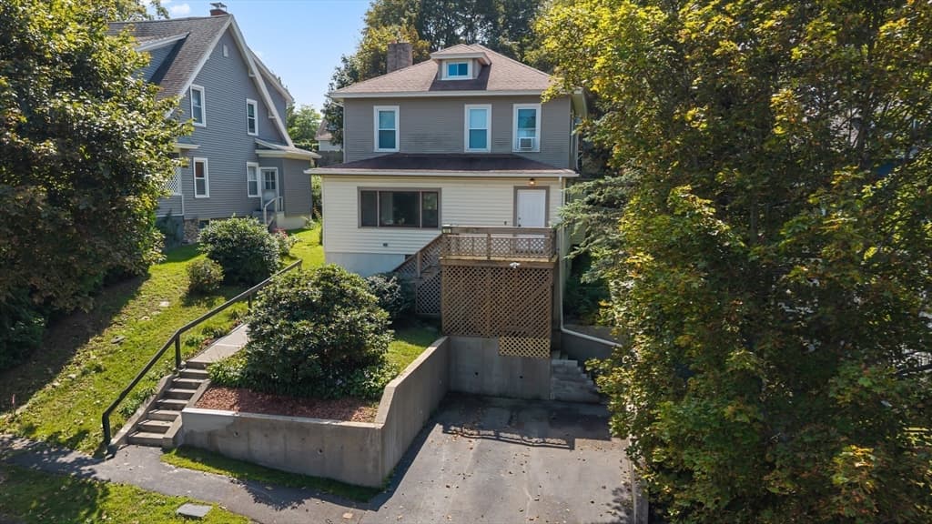 4-bed Single Family at 33 Clearview Ave, Worcester