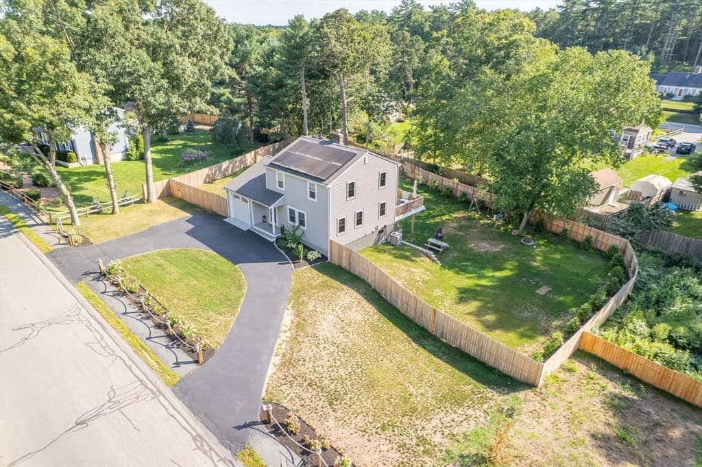 Casa Unifamiliar de 3 habitaciones en 11 Tall Pines, Plymouth