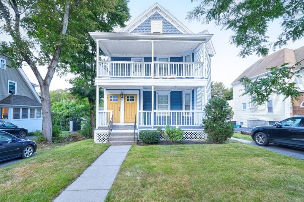 6-bed Multi-Family at 12 Richmond Ave, Worcester