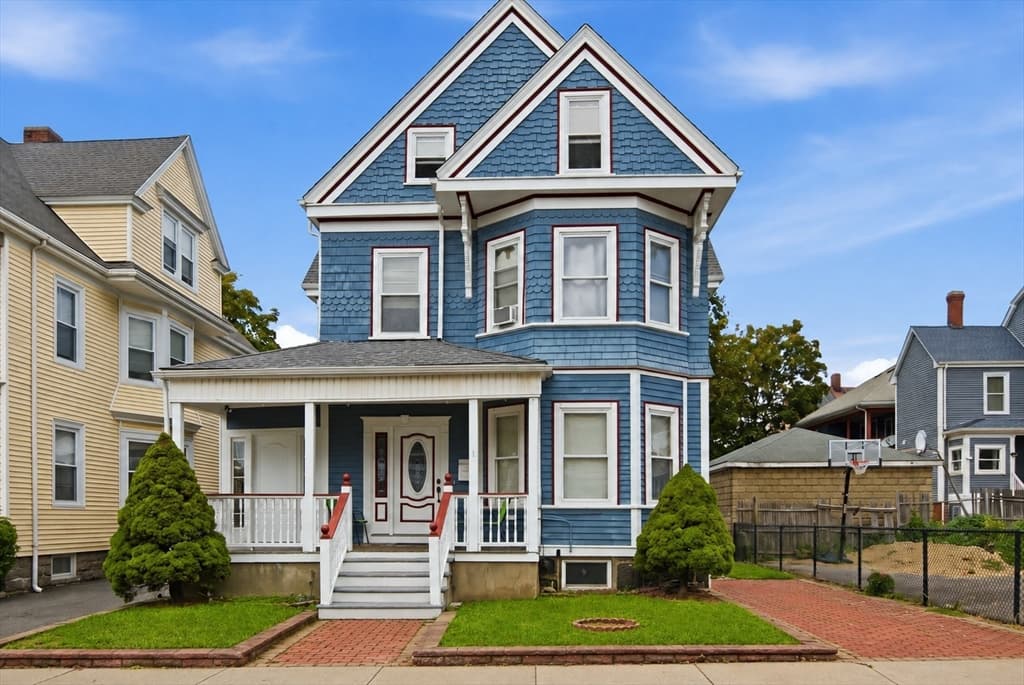 Casa Unifamiliar de 5 quartos em 1 Dayton St, Boston