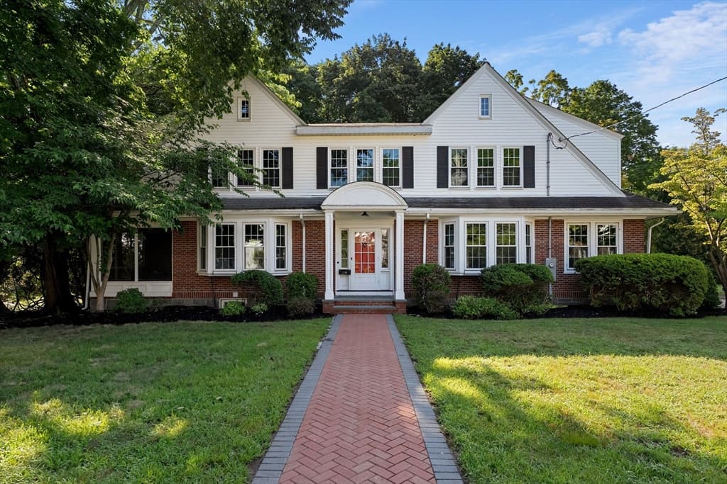 Casa Unifamiliar de 4 quartos em 138 Nichols St, Norwood