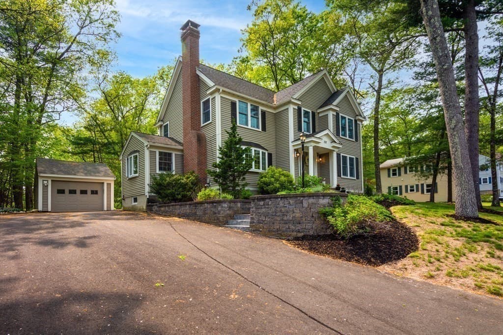 Casa Unifamiliar de 3 quartos em 132 Central St, North Reading