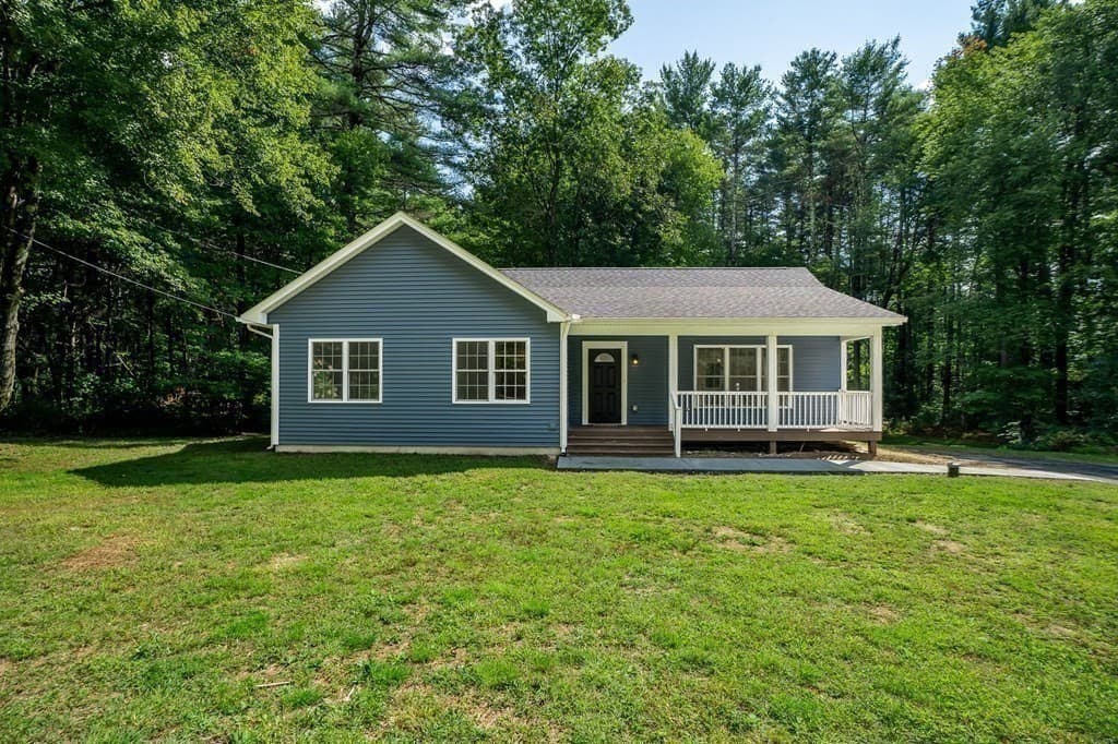 Casa Unifamiliar de 3 quartos em 85 Wilson Rd, Belchertown