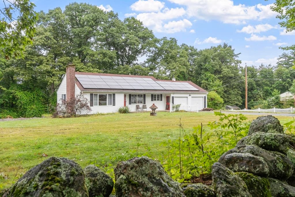 Casa Unifamiliar de 3 quartos em 3816 Chestnut Hill Ave, Athol