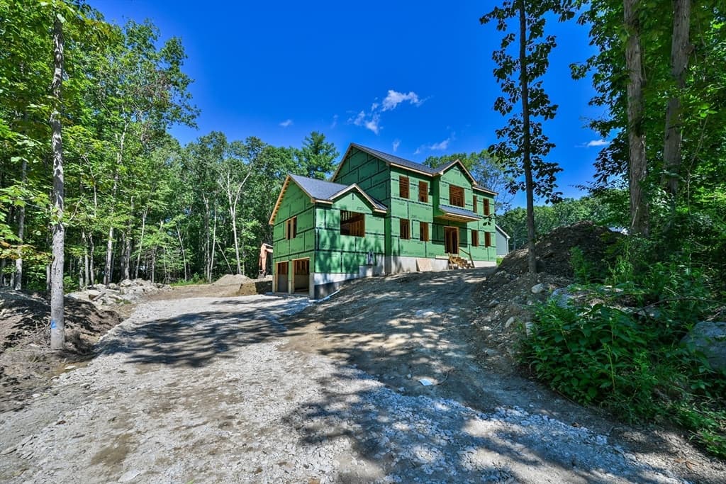 Casa Unifamiliar de 4 quartos em 35 Sawmill Rd, Dudley