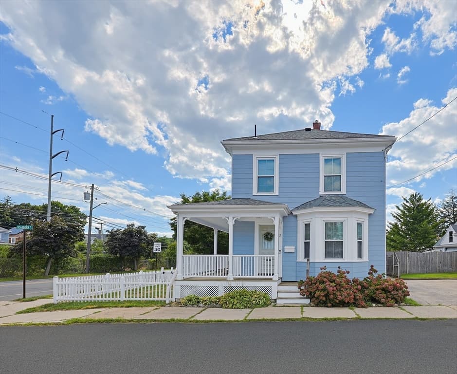 Casa Unifamiliar de 2 quartos em 2 Dearborn Ave, Beverly